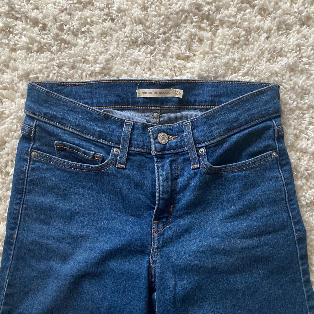 Levi's Women's 318 Shaping Wide Leg Jeans Size 26